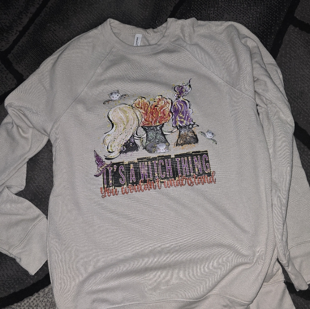 Cream Witch Graphic Sweatshirt Large Unisex Bella Brand